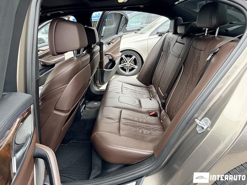 BMW 540 2017 — Миниатюра 6