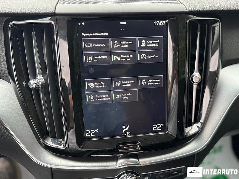 Volvo XC 60 2018 — Миниатюра 12