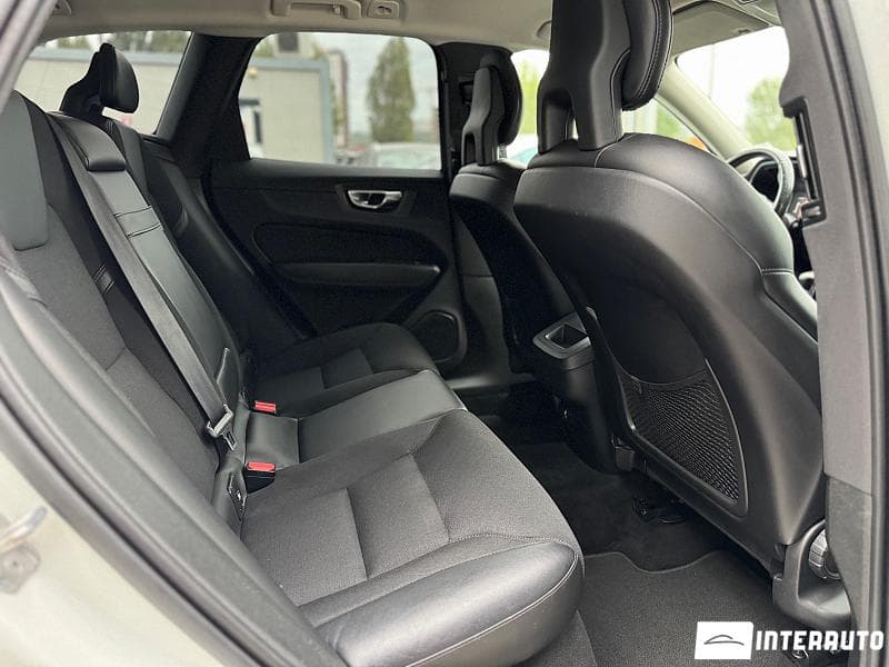 Volvo XC 60 2018 — Миниатюра 10