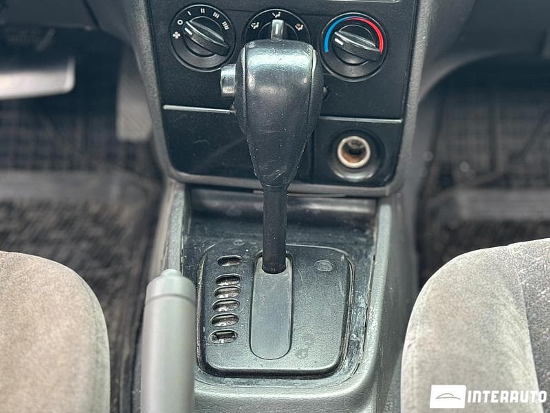 Kia Spectra 2004 — Миниатюра 13