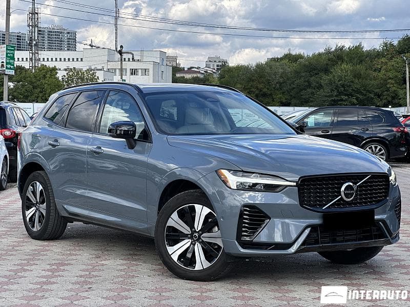 Volvo XC 60 2023 — Миниатюра 4