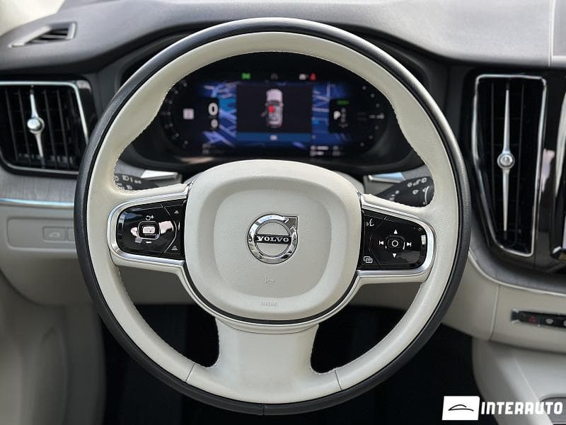Volvo XC 60 2023 — Миниатюра 13