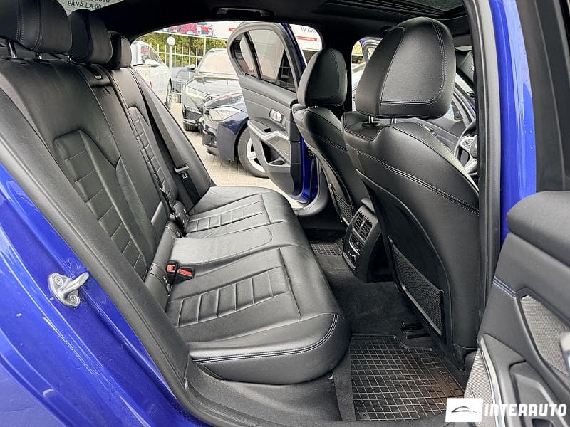 BMW 330 2018 — Миниатюра 18