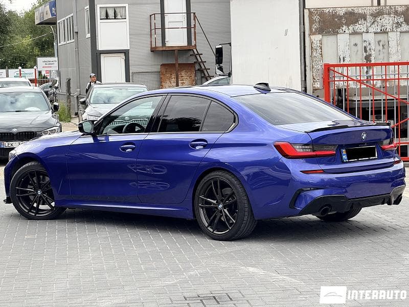 BMW 330 2018 — Миниатюра 3