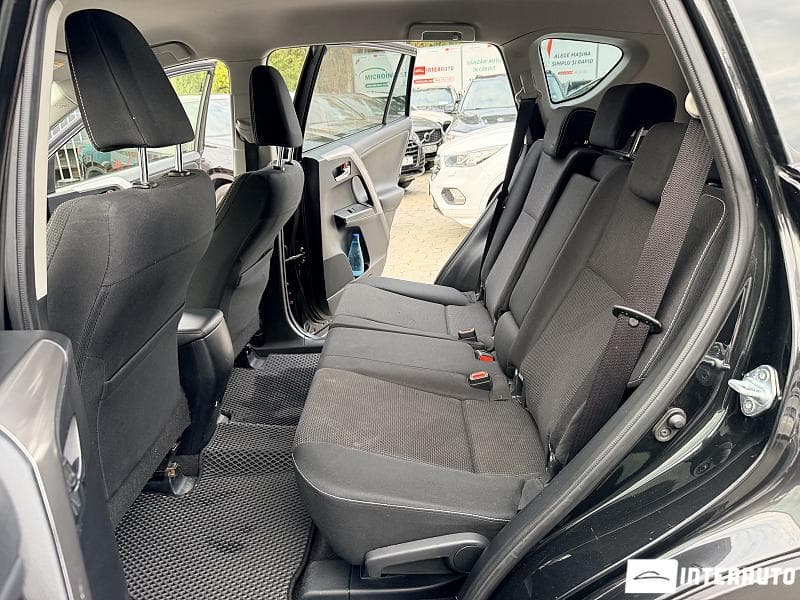 Toyota Rav-4 2016 — Миниатюра 7
