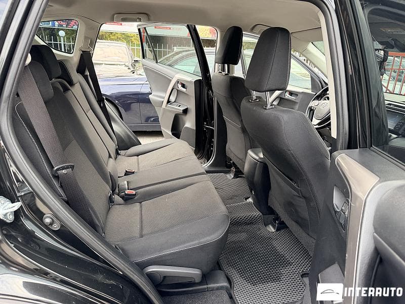 Toyota Rav-4 2016 — Миниатюра 8