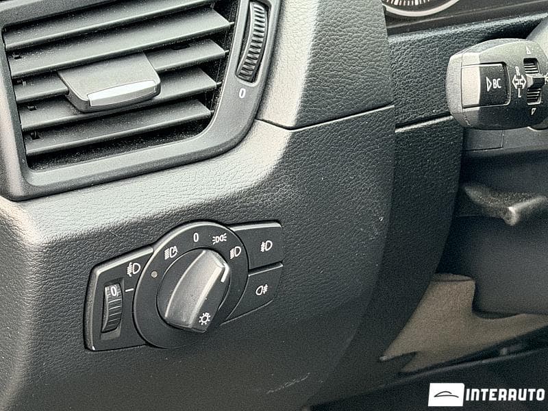 2011 BMW X1 1.8D — Miniatură 10