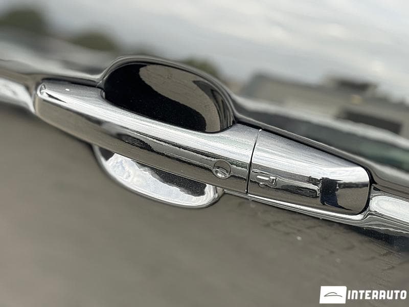 Land Rover Range Rover Vogue 2015 — Миниатюра 6