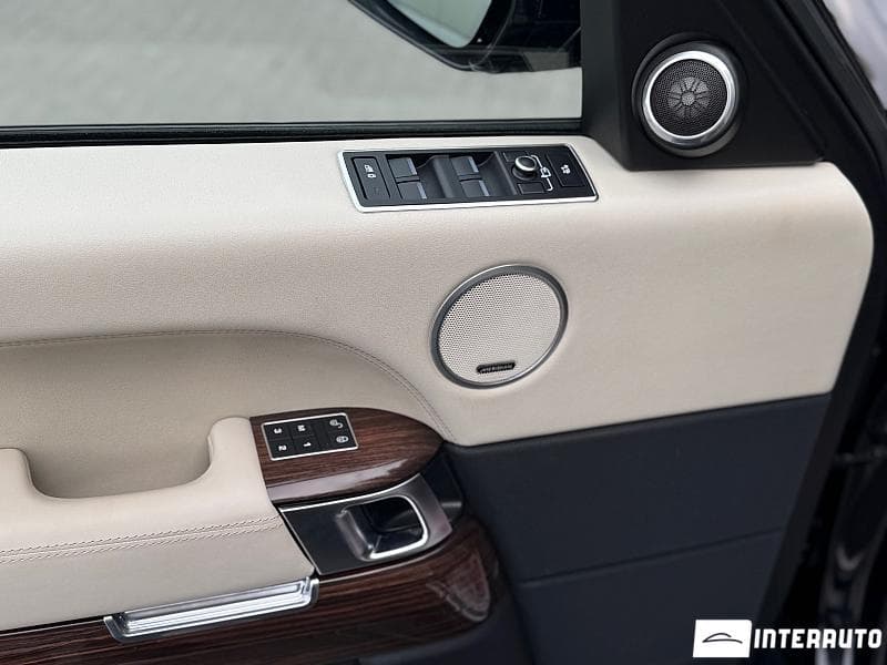 Land Rover Range Rover Vogue 2015 — Миниатюра 7
