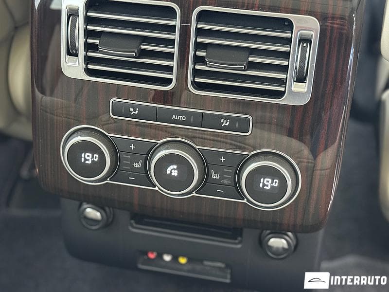 Land Rover Range Rover Vogue 2015 — Миниатюра 20