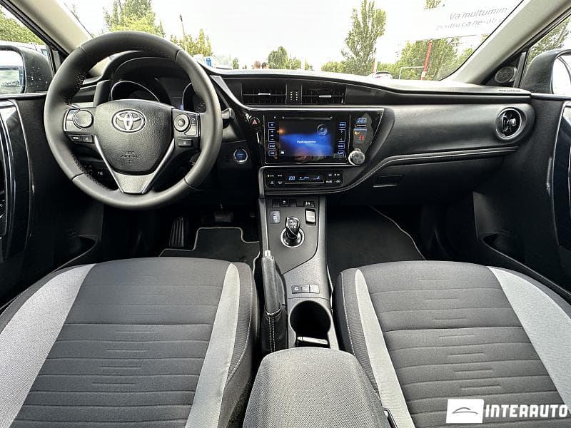 Toyota Auris 2018 — Миниатюра 7