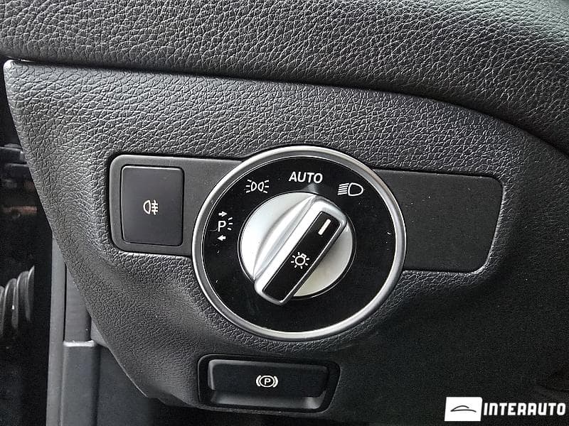 Mercedes CLA 180d 2017 — Миниатюра 16