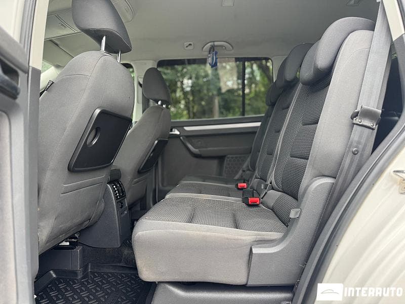 Volkswagen Touran 2011 — Миниатюра 18