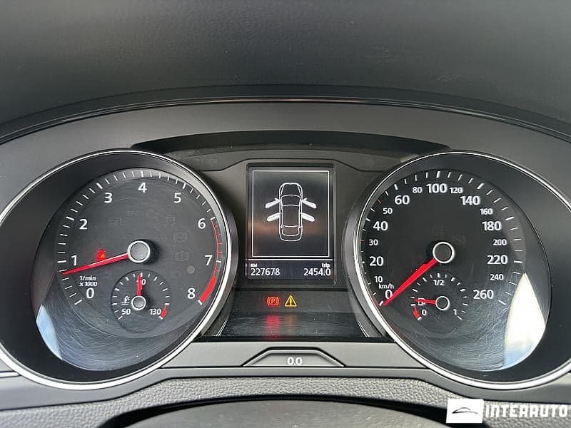 Volkswagen Passat 2017 — Миниатюра 8