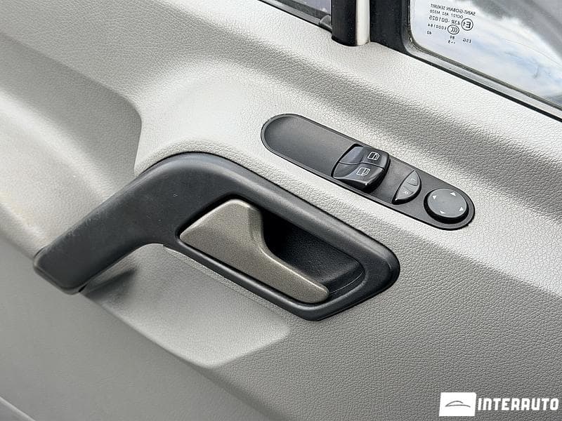 Mercedes Sprinter 2015 — Миниатюра 11