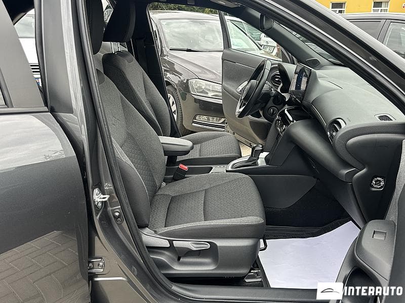 Toyota Yaris Cross 2022 — Миниатюра 15