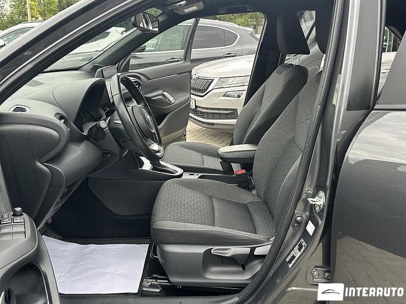 Toyota Yaris Cross 2022 — Миниатюра 5