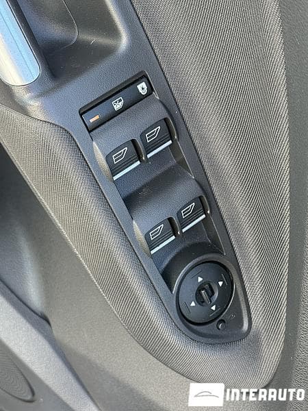 Ford C-MAX 2015 — Миниатюра 6