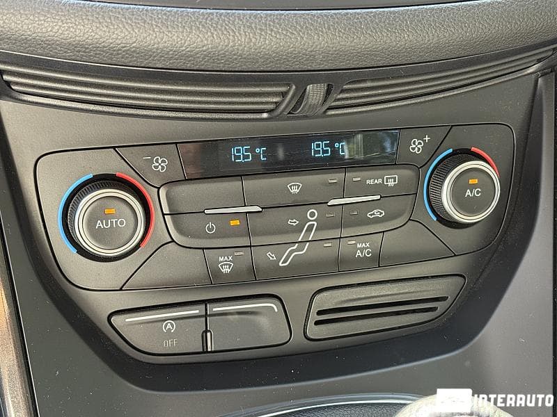 Ford C-MAX 2015 — Миниатюра 12