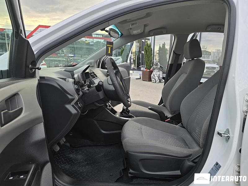 Chevrolet Aveo 2015 — Миниатюра 5