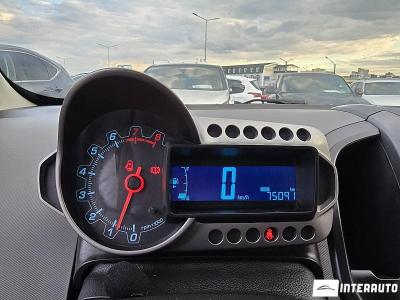 Chevrolet Aveo 2015 — Миниатюра 7