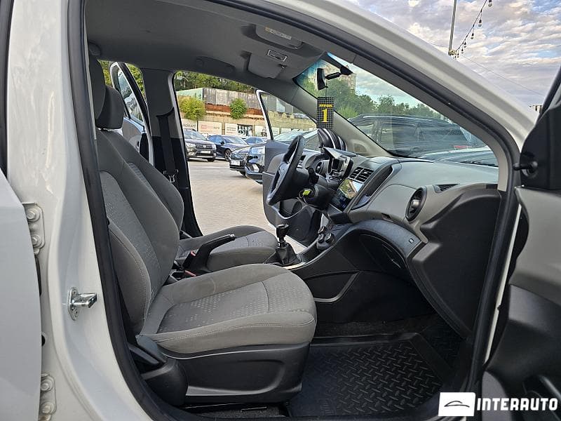 Chevrolet Aveo 2015 — Миниатюра 13
