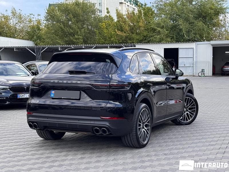 Porsche Cayenne 2018 — Миниатюра 2