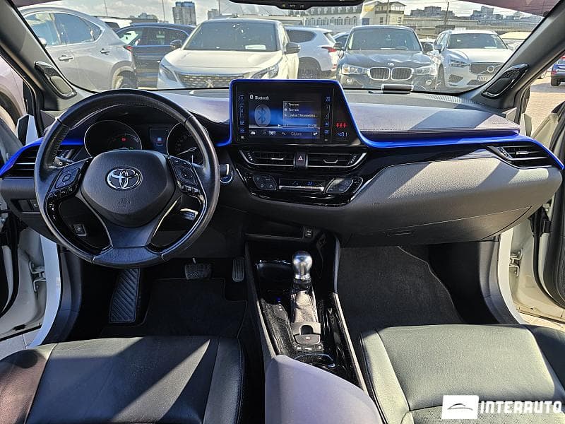 Toyota C-HR 2018 — Миниатюра 6