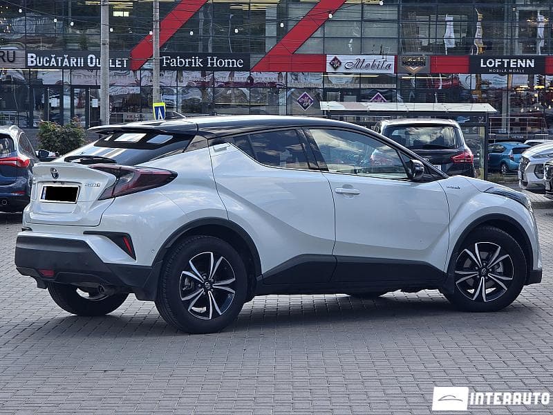 Toyota C-HR 2018 — Миниатюра 3