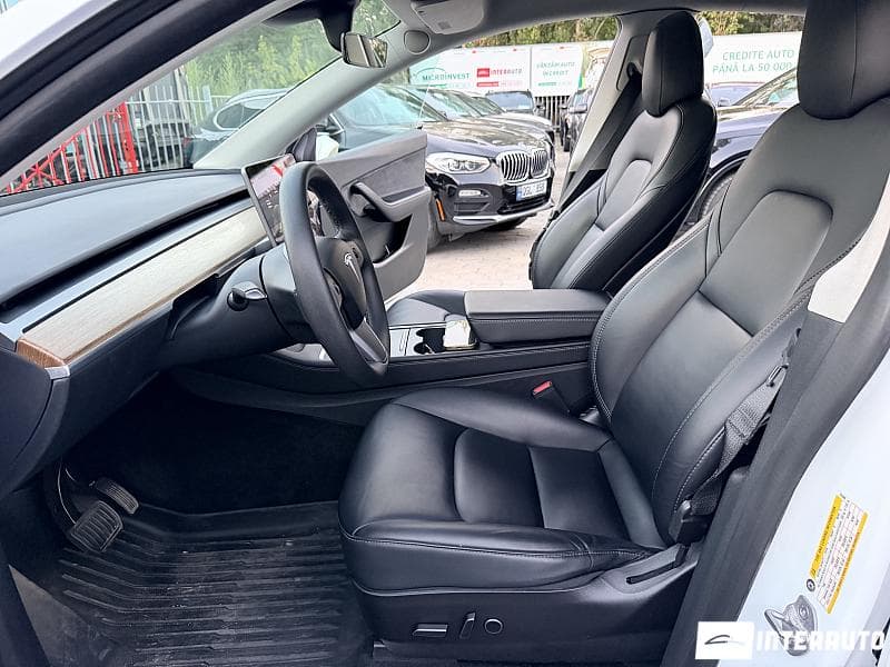 Tesla Model Y 2021 — Миниатюра 5