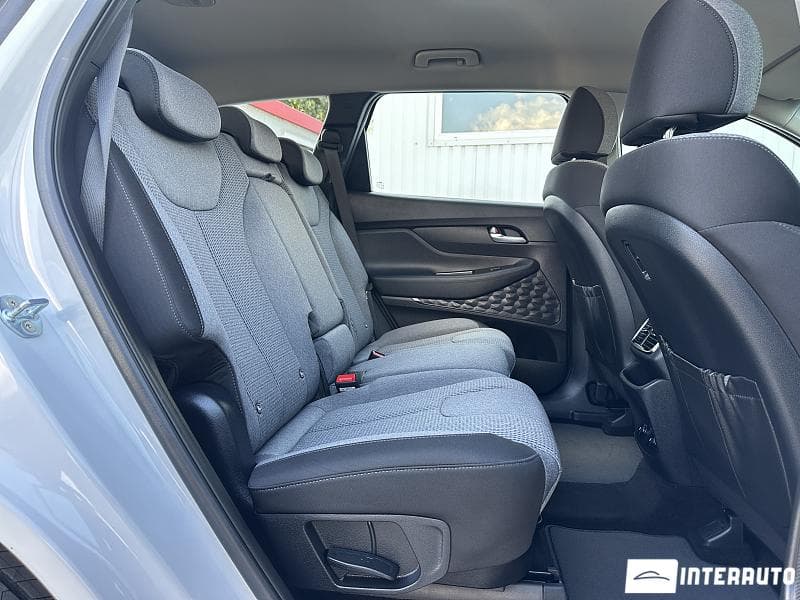 Hyundai Santa Fe 2018 — Миниатюра 19