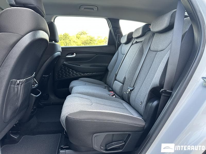 Hyundai Santa Fe 2018 — Миниатюра 18