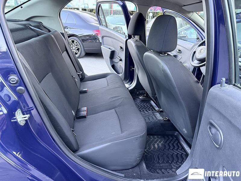 Dacia Logan 2013 — Миниатюра 8