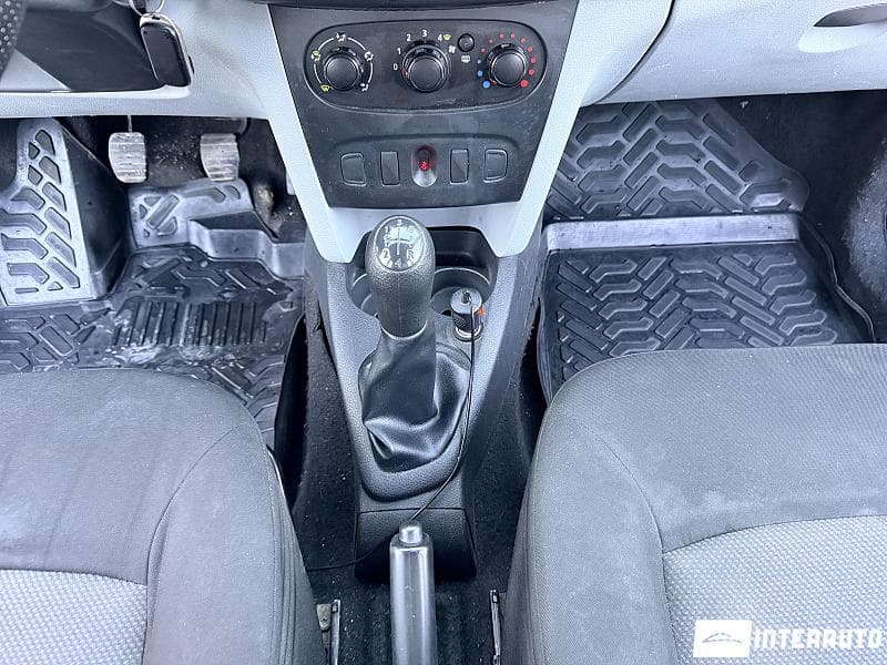 Dacia Logan 2013 — Миниатюра 13