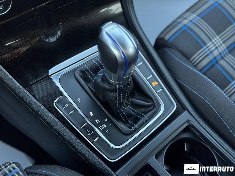 Volkswagen Golf GTE 2015 — Миниатюра 11