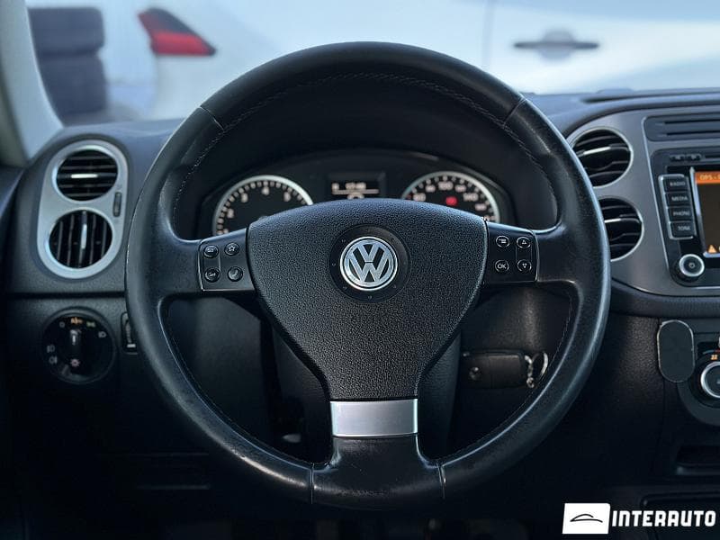 Volkswagen Tiguan 2010 — Миниатюра 10
