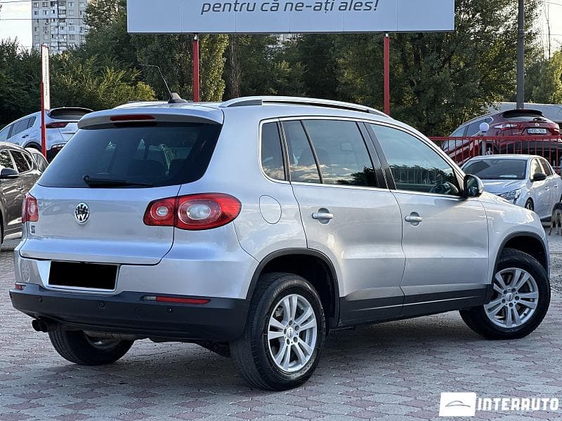 Volkswagen Tiguan 2010 — Миниатюра 2