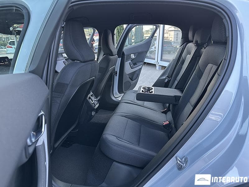 Volvo Polestar 2 2023 — Миниатюра 13