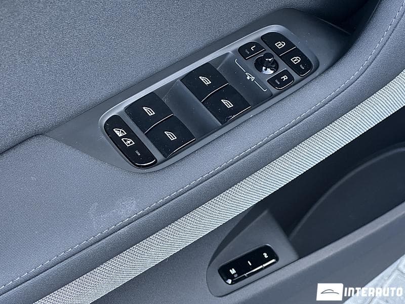 Volvo Polestar 2 2023 — Миниатюра 17