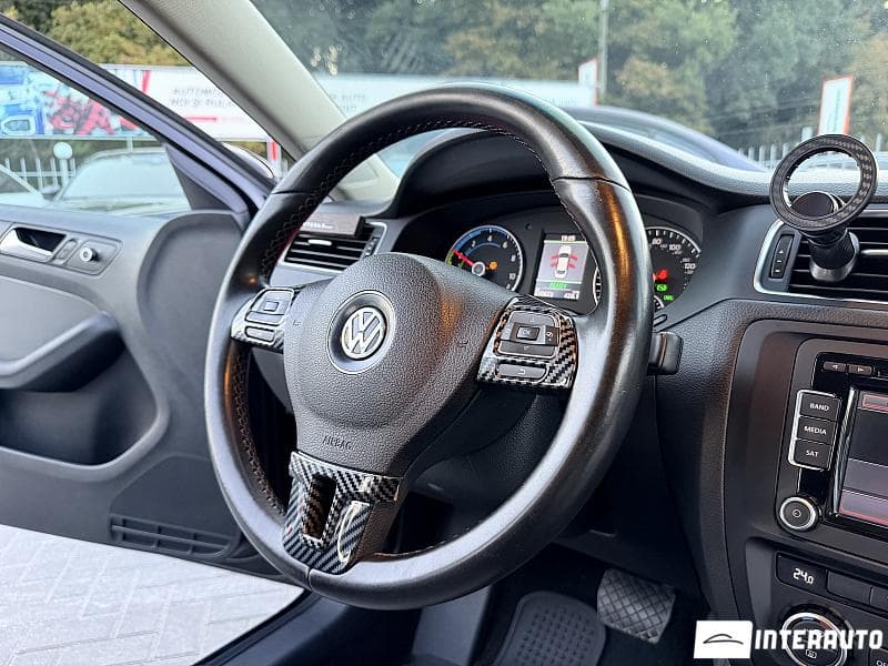 Volkswagen Jetta 2013 — Миниатюра 8