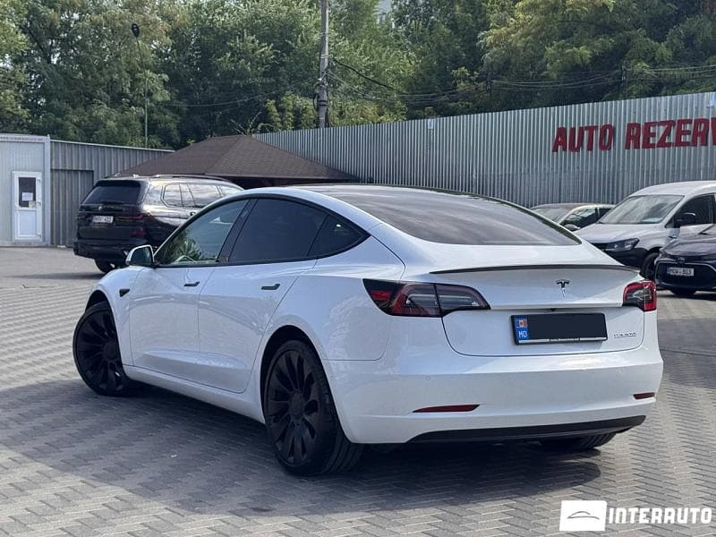 Tesla Model 3 2021 — Миниатюра 2