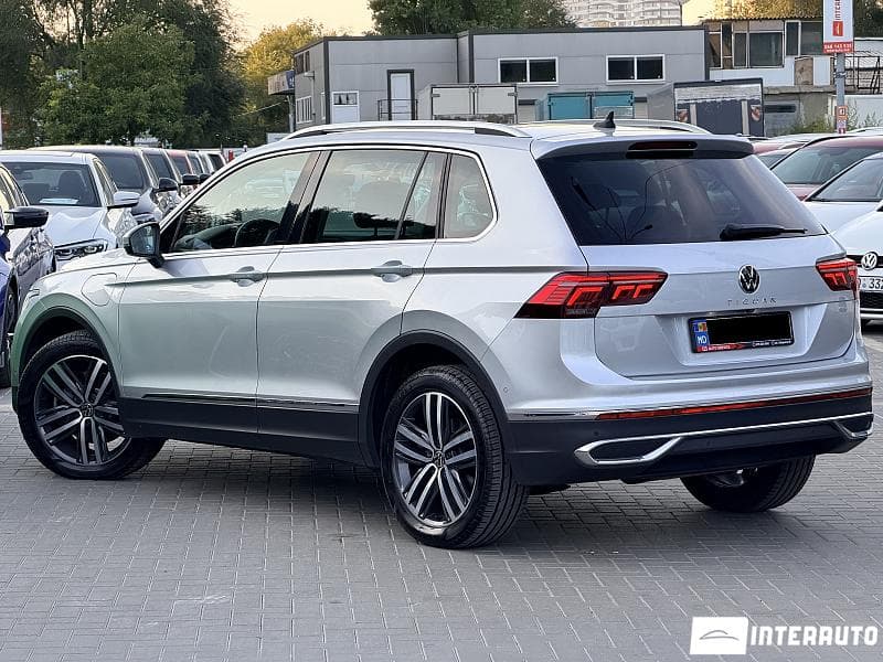 Volkswagen Tiguan 2021 — Миниатюра 2