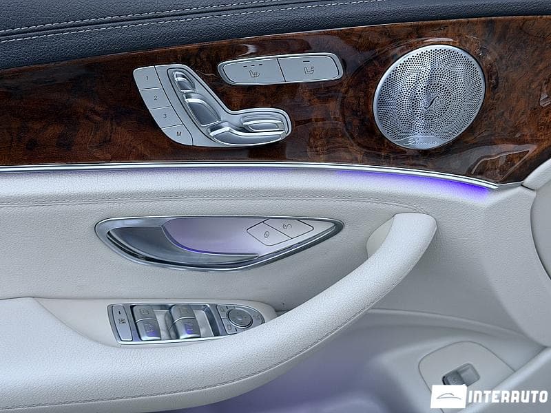 Mercedes E 300 2016 — Миниатюра 13