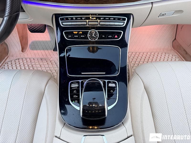 Mercedes E 300 2016 — Миниатюра 12