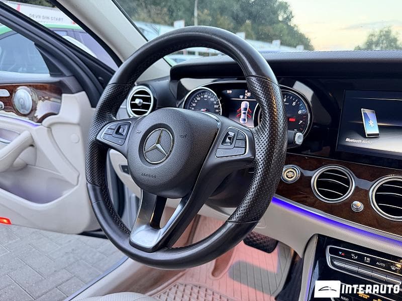 Mercedes E 300 2016 — Миниатюра 7