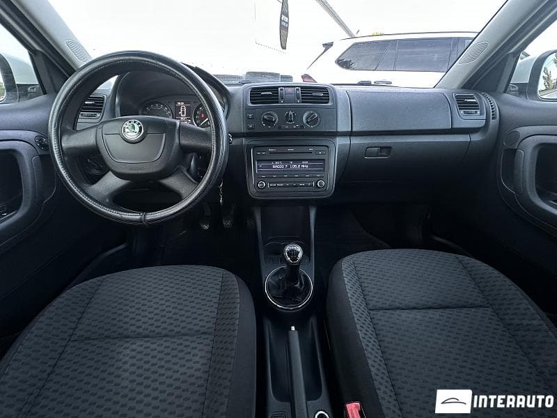 Skoda Fabia 2010 — Миниатюра 8