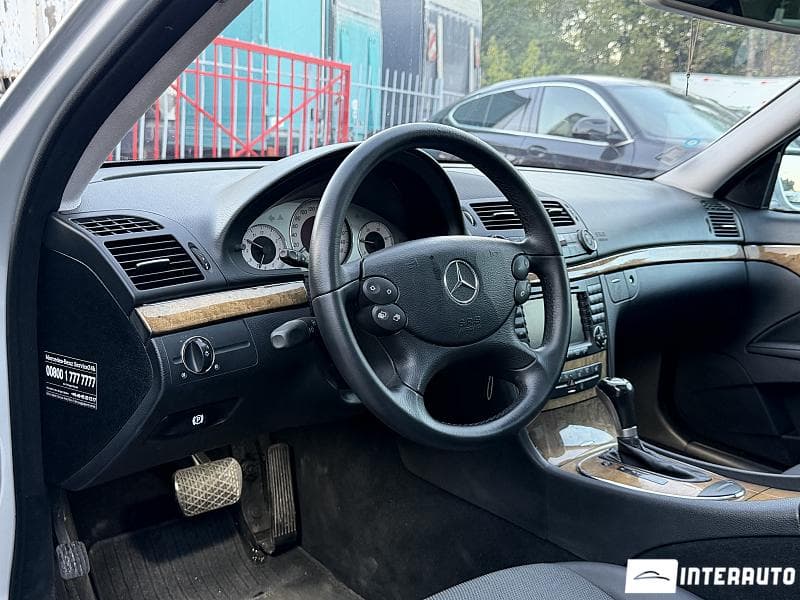 Mercedes E 220 2008 — Миниатюра 7