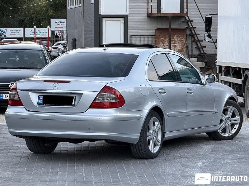 Mercedes E 220 2008 — Миниатюра 3