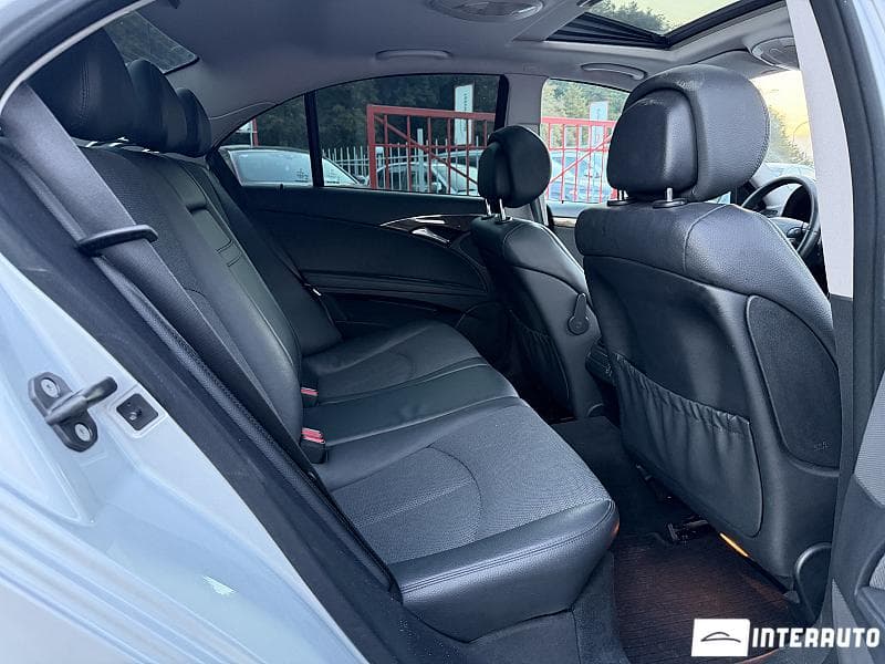 Mercedes E 220 2008 — Миниатюра 15