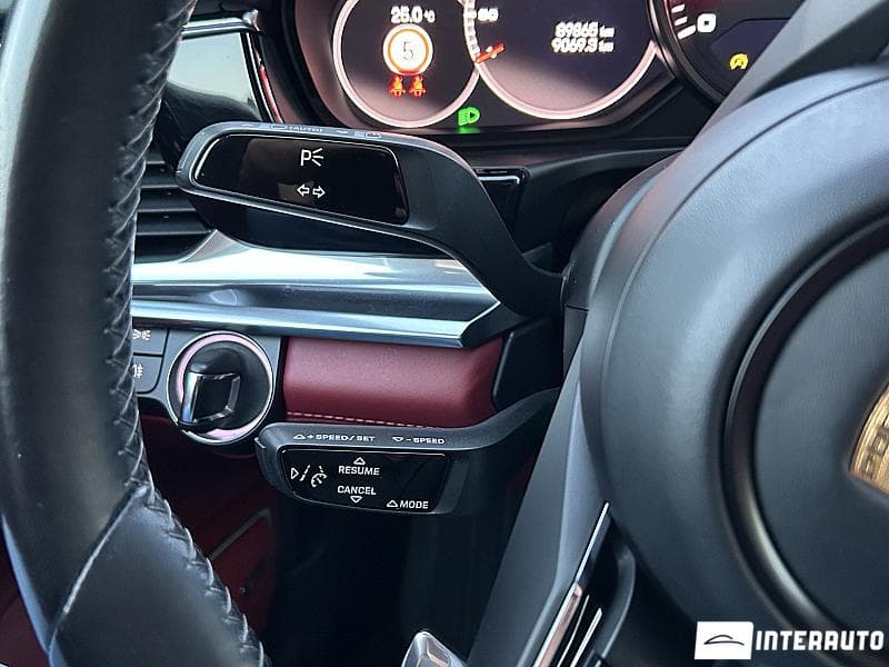 Porsche Panamera 4 2022 — Миниатюра 10